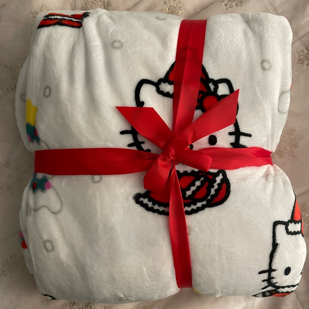 Hello kitty Christmas/holiday plush queen/full blanket